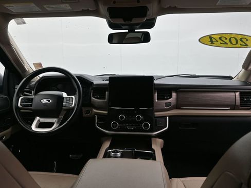 Used 2024 Ford Expedition Max Limited image 11