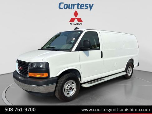Used 2025 GMC Savana 2500 w/ Driver Convenience Package RWD image 1