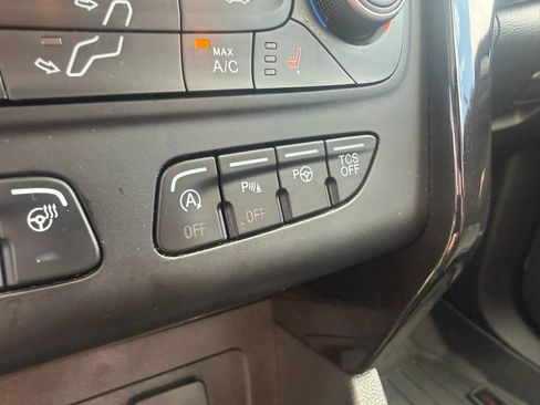 Used 2019 Ford Escape Titanium image 30