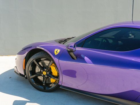 Used 2022 Ferrari SF90 Stradale image 47