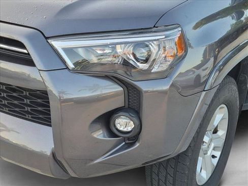 Used 2023 Toyota 4Runner SR5 Premium w/ Moonroof Package AWD/4WD image 10