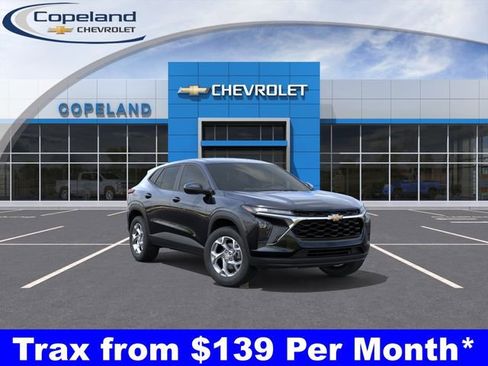 New 2026 Chevrolet Trax LS w/ LS Convenience Package FWD image 1