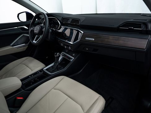 Certified 2025 Audi Q3 2.0T Premium Plus w/ Premium Plus Package image 12