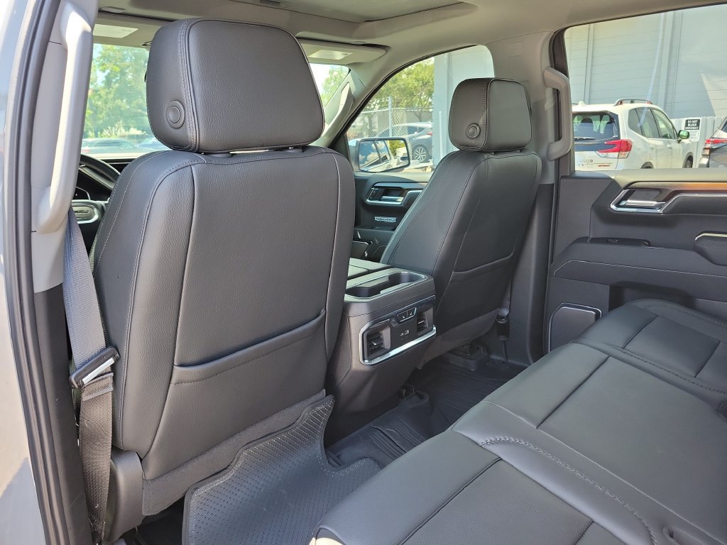 Used 2025 GMC Sierra 1500 Denali w/ Denali Reserve Package AWD/4WD image 11