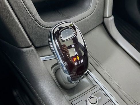 Used 2024 Cadillac XT6 Premium Luxury w/ Technology Package image 17