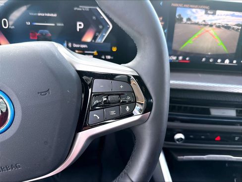 Used 2025 BMW i4 eDrive40 w/ Premium Package RWD image 15