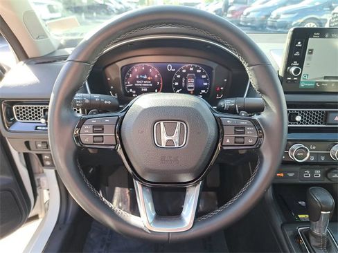 Used 2022 Honda Civic Touring image 25