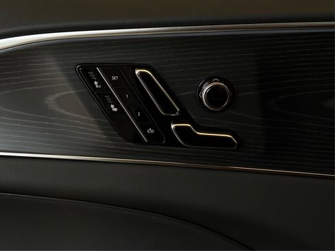 New 2026 Cadillac Lyriq Sport image 31