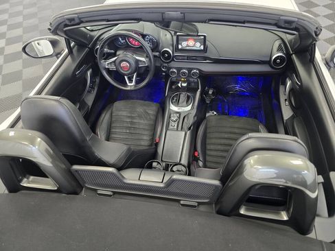 Used 2017 FIAT 124 Spider Abarth RWD image 9