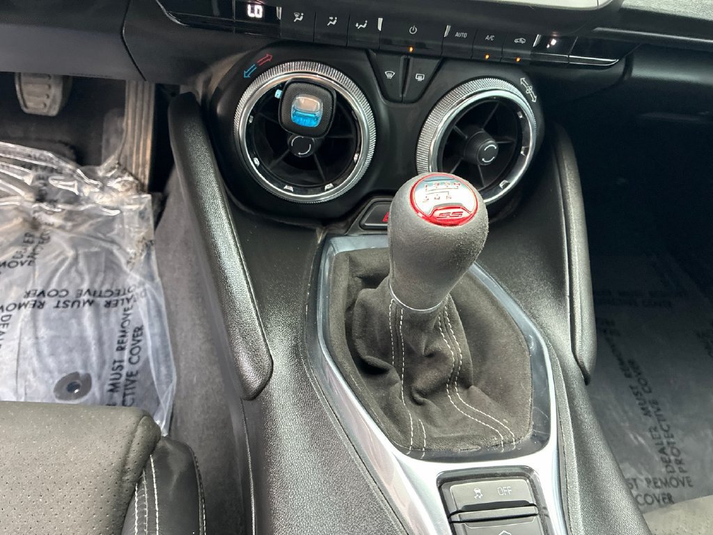 Used 2022 Chevrolet Camaro SS RWD image 15