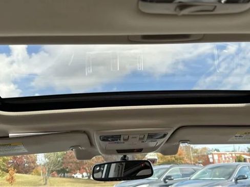 Used 2016 Subaru Outback 2.5i Limited image 9