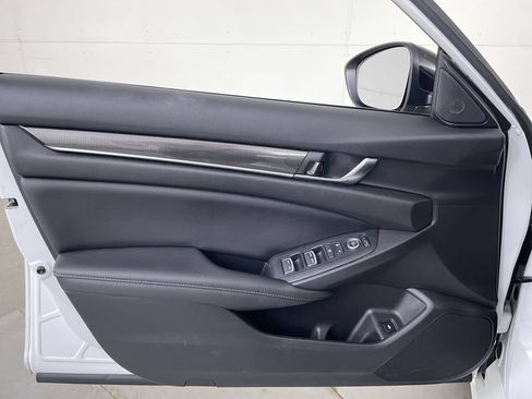 Used 2022 Honda Accord Sport image 10