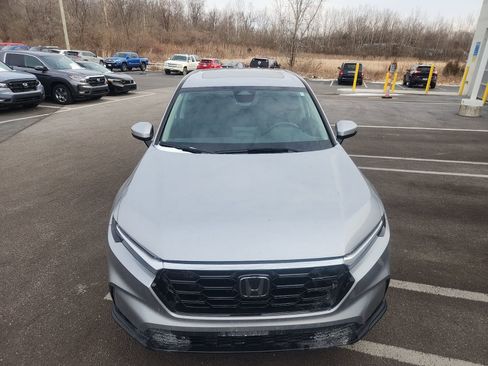 Used 2023 Honda CR-V EX-L image 9