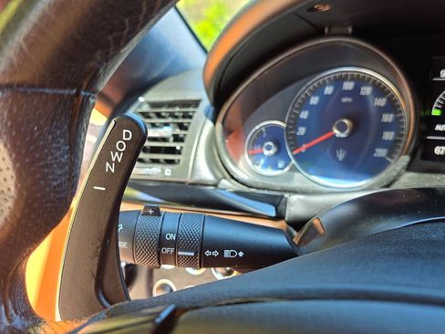 Used 2016 Maserati GranTurismo Sport RWD image 25