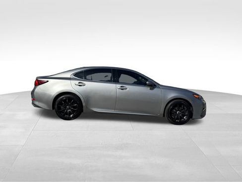 Used 2017 Lexus ES 350 w/ Premium Package image 6