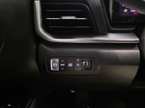Used 2026 GMC Terrain Elevation w/ Elevation Premium Package FWD image 19