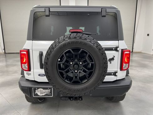 Used 2022 Ford Bronco Black Diamond AWD/4WD image 8
