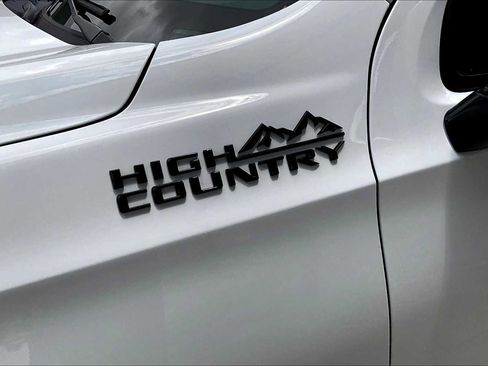 Used 2023 Chevrolet Tahoe High Country w/ Premium Package 2 image 28