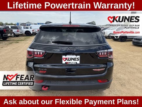 Used 2019 Jeep Compass Trailhawk w/ Cold Weather Group AWD/4WD image 5