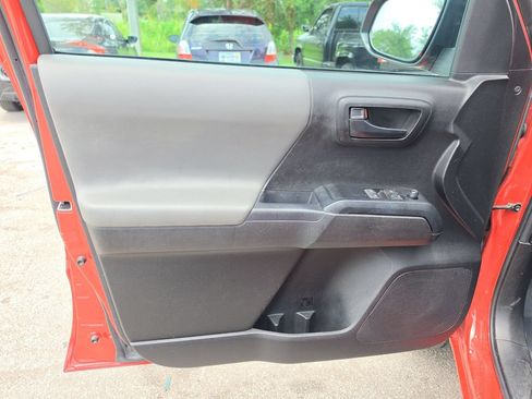 Used 2023 Toyota Tacoma SR RWD image 12