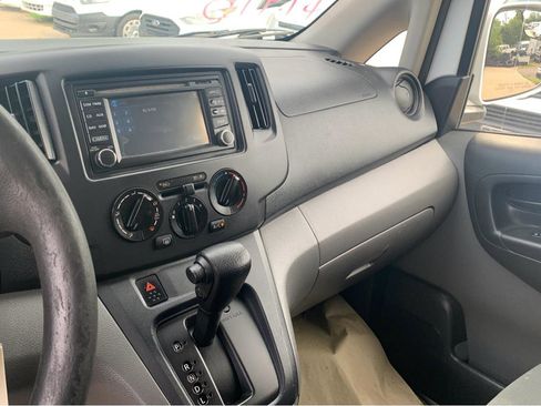 Used 2015 Nissan NV200 SV w/ Technology Package FWD image 36