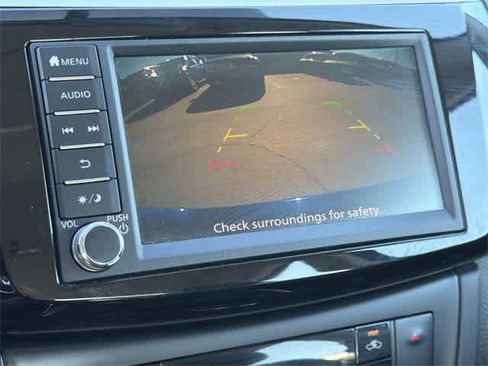 Used 2019 Nissan Sentra SV image 4