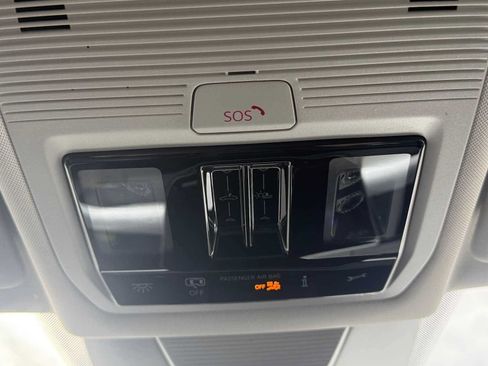 New 2026 Volkswagen Tiguan SE AWD/4WD image 19