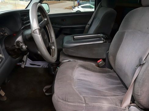 Used 2001 Chevrolet Silverado 2500 LS w/ Off-Road Skid Plate Pkg image 14