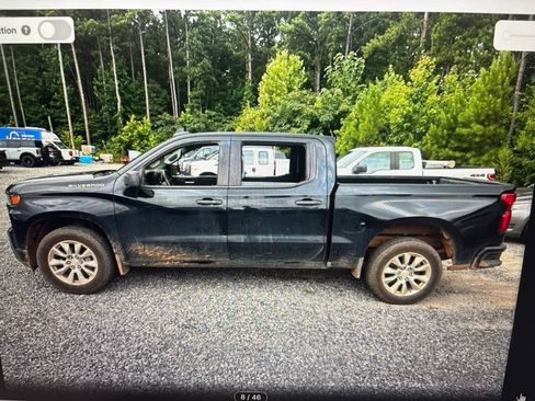 Used 2022 Chevrolet Silverado 1500 Custom RWD image 3