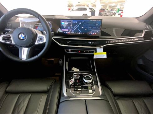 New 2026 BMW X5 xDrive40i w/ Executive Package image 5