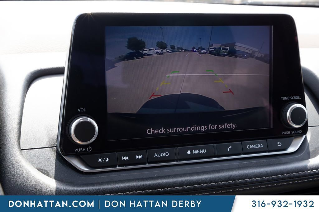 Used 2023 Nissan Rogue SV AWD/4WD image 7
