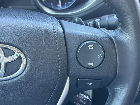 Used 2014 Toyota Corolla S image 19