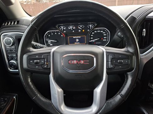 Used 2021 GMC Sierra 1500 Elevation w/ Preferred Package image 18