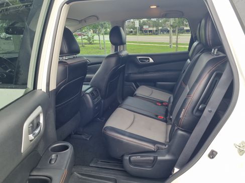 Used 2020 Nissan Pathfinder SV w/ Rock Creek Edition FWD image 13