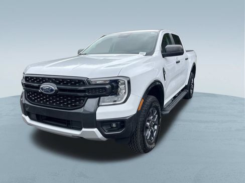 Certified 2024 Ford Ranger XLT w/ FX4 Off-Road Package AWD/4WD image 9