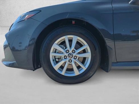 Used 2025 Toyota Camry LE w/ Convenience Package image 22