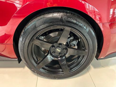 Used 2018 Ford Mustang GT Premium RWD image 13