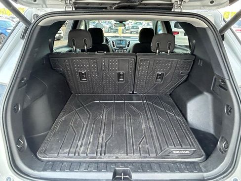 Used 2018 Chevrolet Equinox LT AWD/4WD image 17