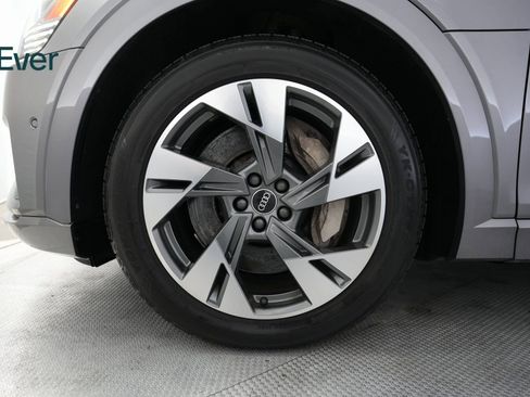 Used 2021 Audi e-tron Prestige w/ Prestige Package image 20
