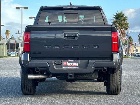 New 2025 Toyota Tacoma TRD Sport image 5