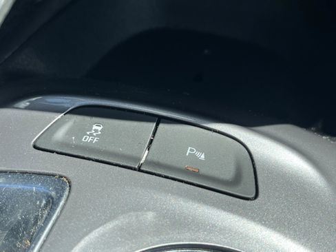 Used 2024 Chevrolet Malibu LT FWD image 18