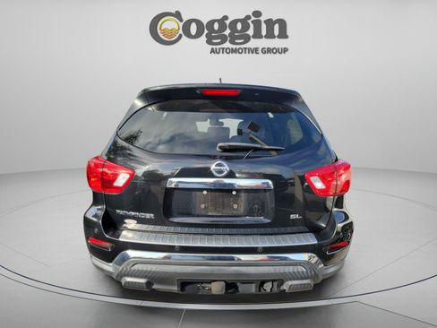 Used 2018 Nissan Pathfinder SL FWD image 3