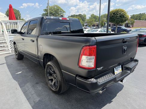 Used 2022 RAM 1500 Big Horn AWD/4WD image 6