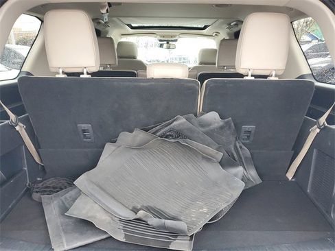 Used 2022 Ford Expedition Limited image 7