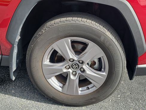 Used 2025 Toyota RAV4 XLE w/ Convenience Package FWD image 10