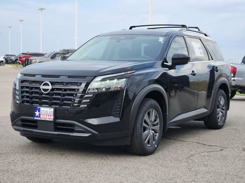 New 2026 Nissan Pathfinder SV FWD image 2