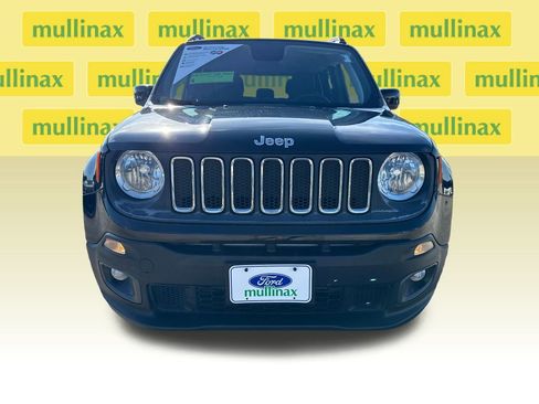 Used 2018 Jeep Renegade Latitude w/ Trailer Tow Group image 11