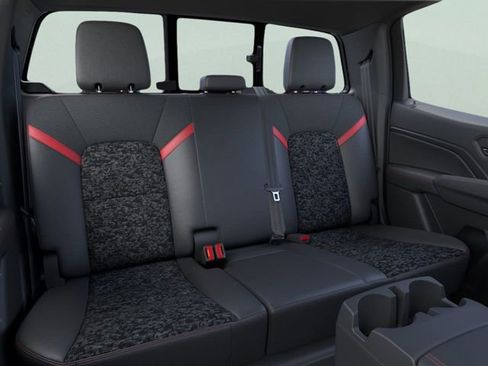 New 2026 Chevrolet Colorado Z71 image 17