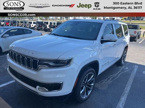 Used 2022 Jeep Wagoneer Series III w/ Premium Group I image 1