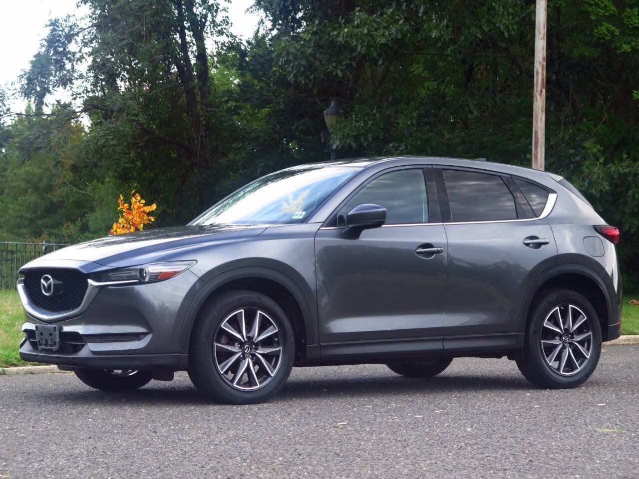 Used 2017 MAZDA CX-5 Grand Select FWD image 1